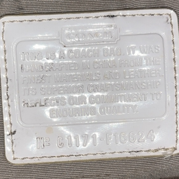 Coach 2011 Nautical East West Striped Beach Tote w/ matching wristlet - Picture 13 of 15